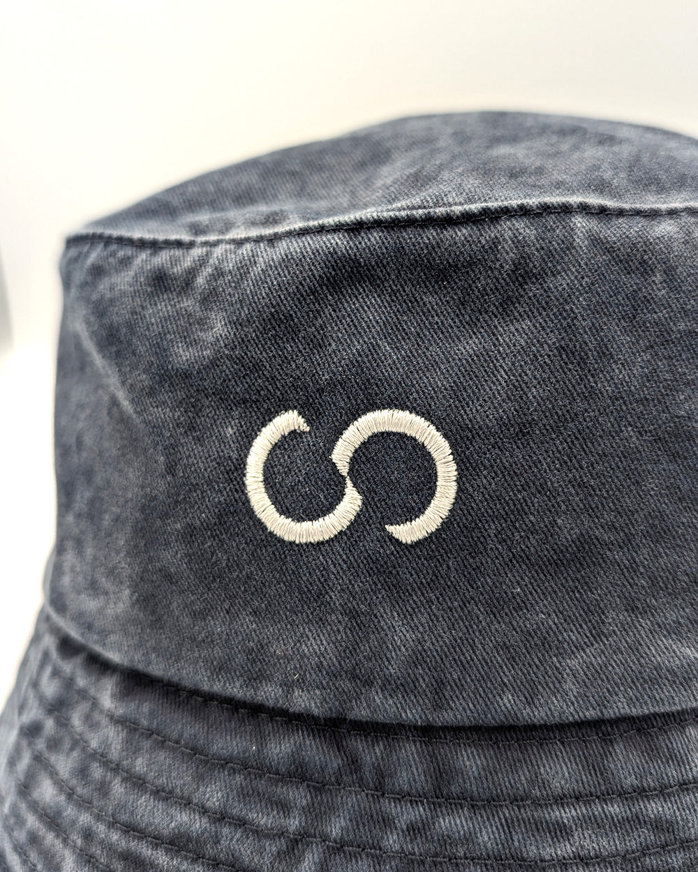 Fisherhut Offenbachplatz washed black